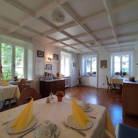 Boutique-hotel Krone فندق مبيت وإفطار