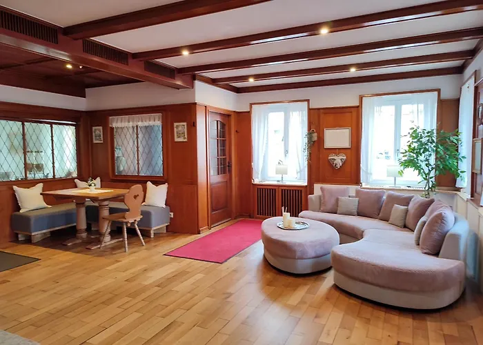 Alojamento de Acomodação e Pequeno-almoço Boutique-hotel Krone